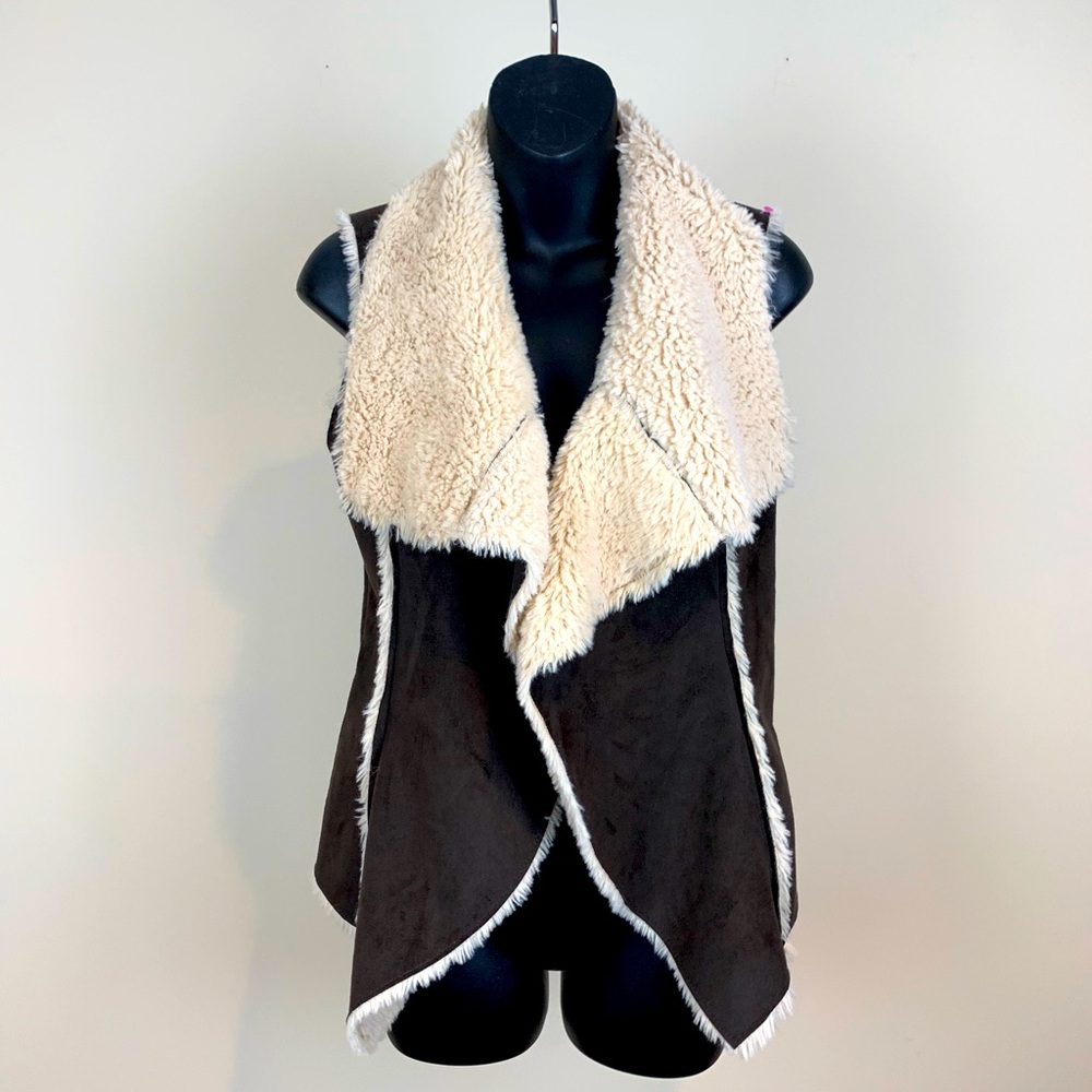 Knox Rose Sherpa XS / faux suede vest